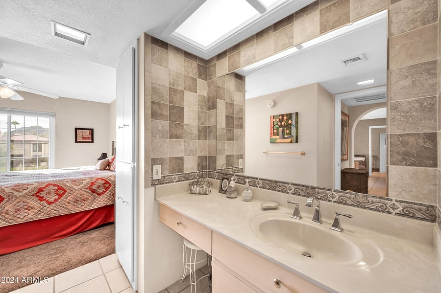 Furnished Finder property 806065_1 photo 8