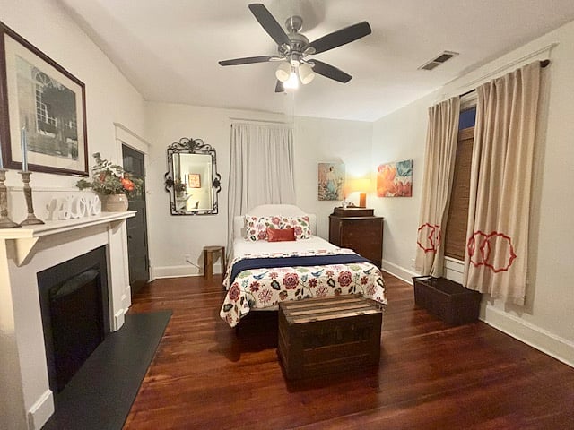 Queen bed