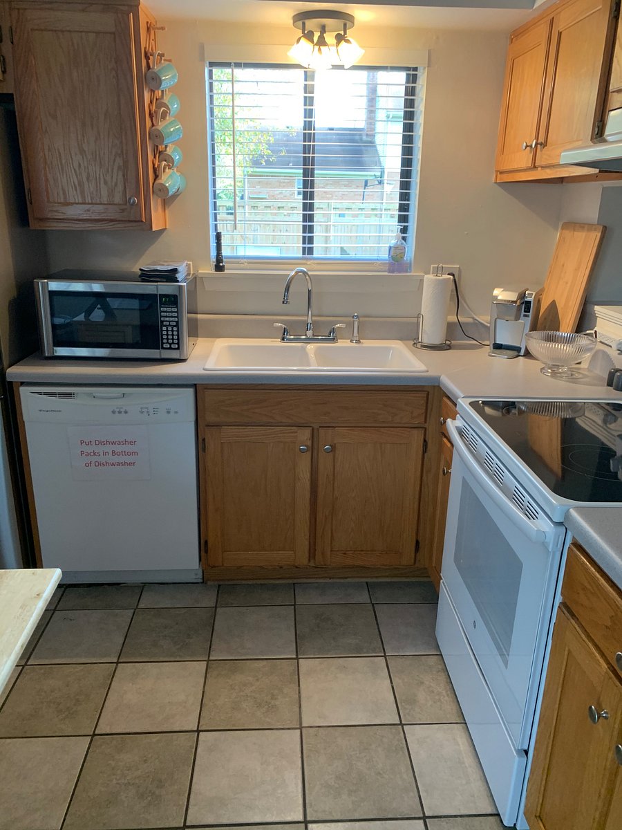 Furnished Finder property 806100_1 photo 15