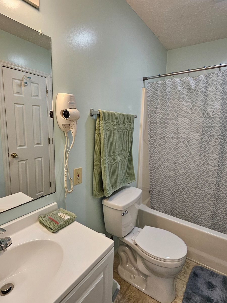Furnished Finder property 806120_1 photo 18