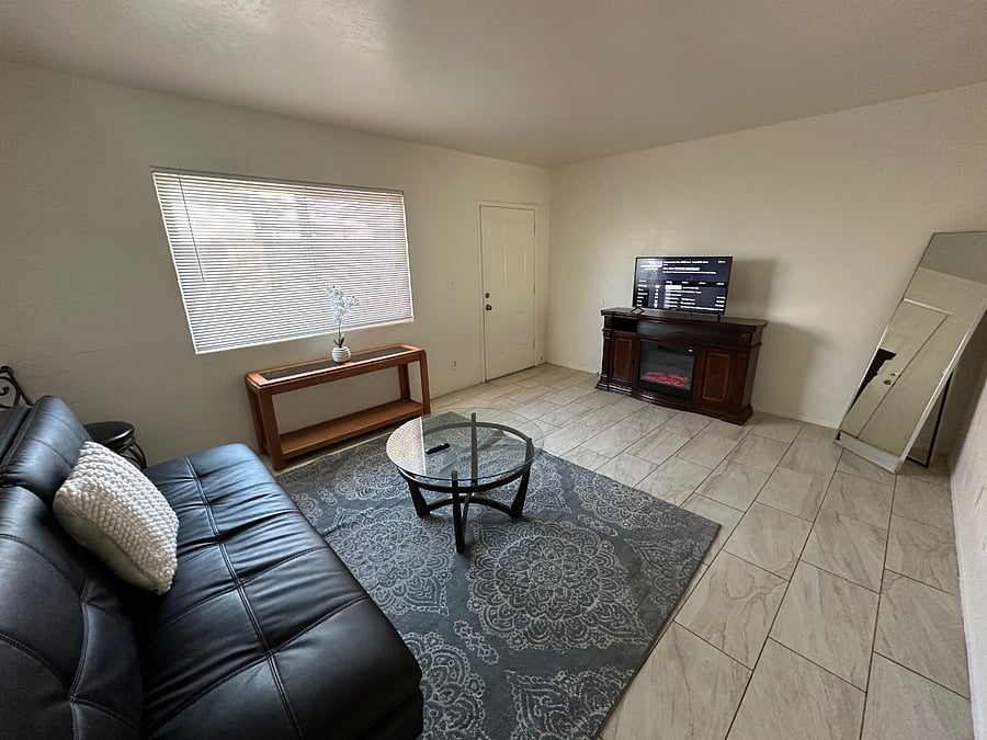 Furnished Finder property 806129_1 photo 3