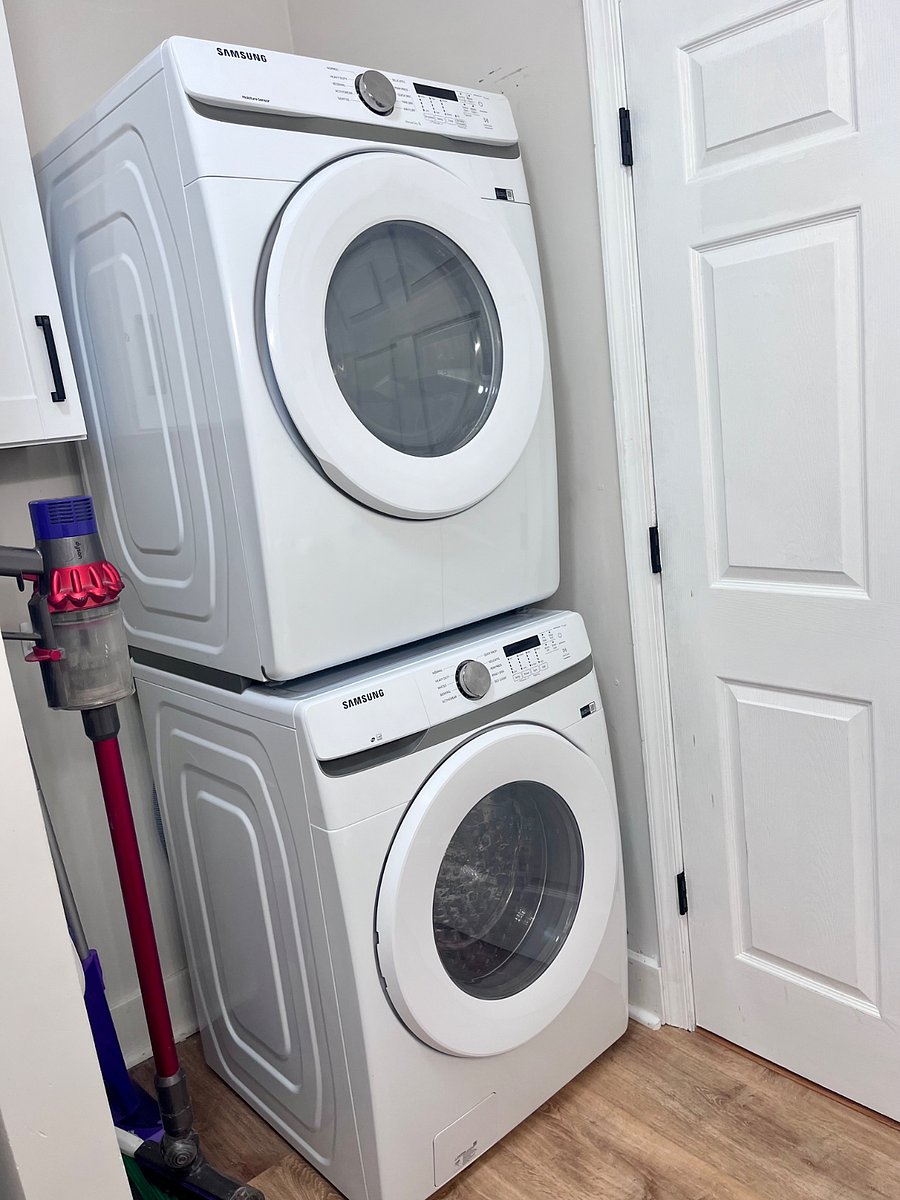 Full size, large capacity, wahser and dryer