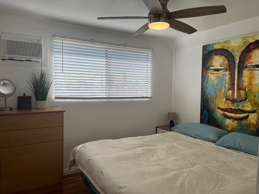 Middle Bedroom with Cal-King Bed