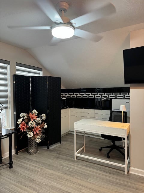 Furnished Finder property 806324_1 photo 20
