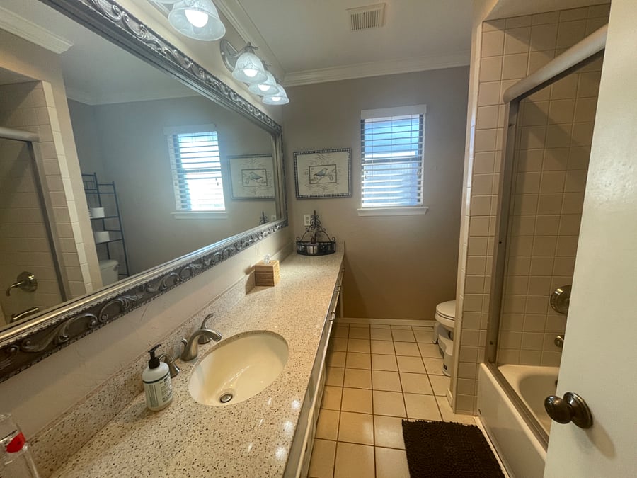 Guest Bathroom 