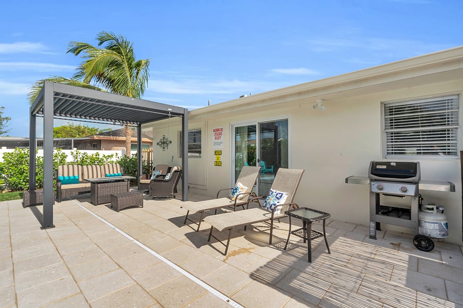 Sun lounging area