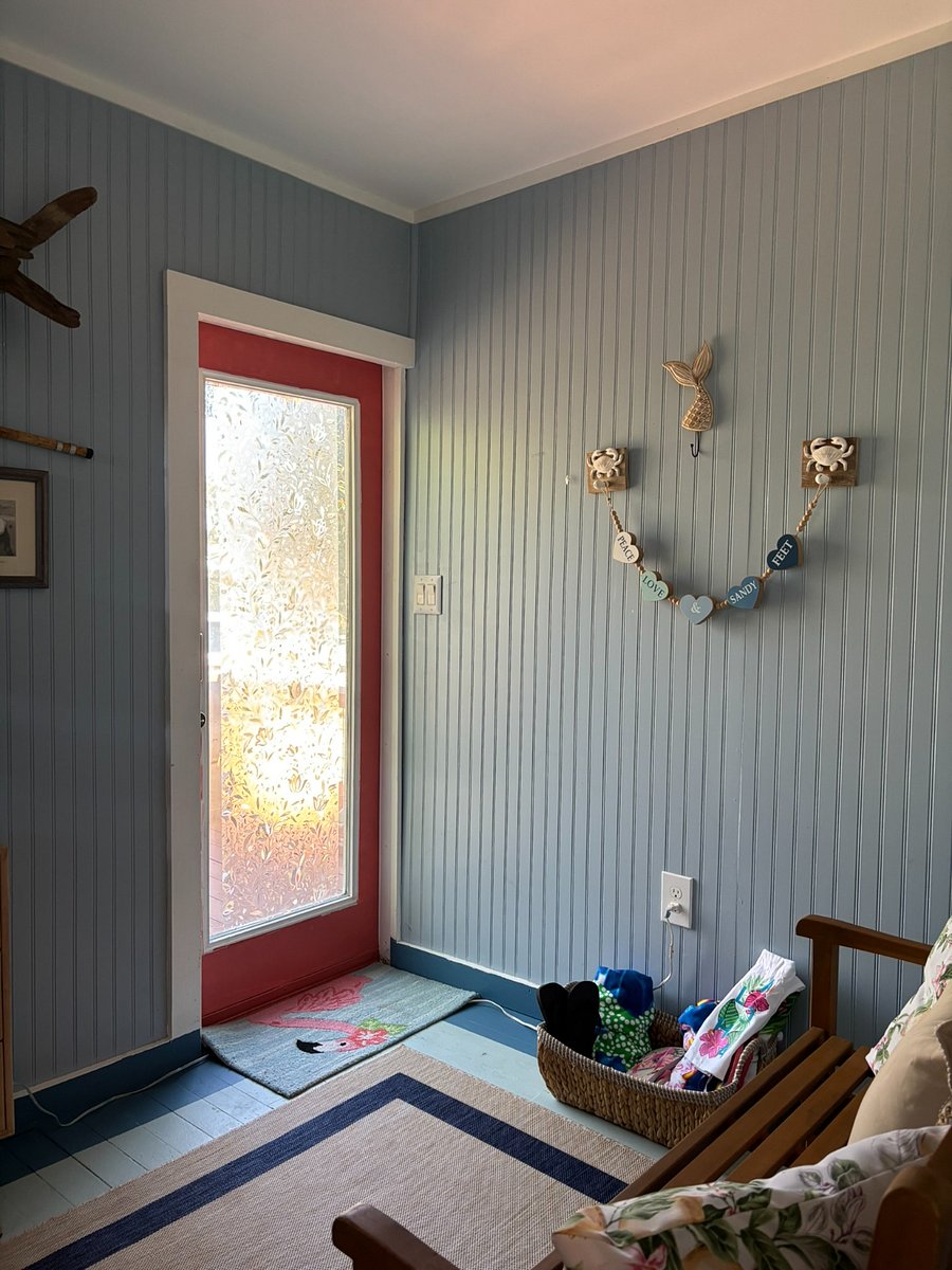Entry/ Foyer/ Drop zone