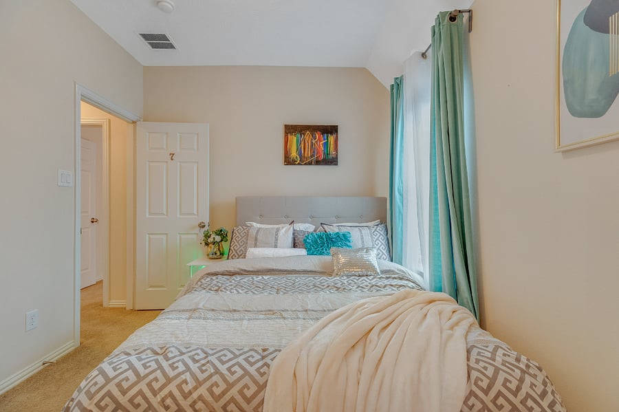 Furnished Finder property 806493_1 photo 59