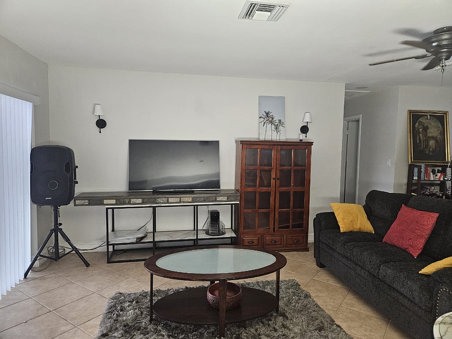 Furnished Finder property 806643_1 photo 3