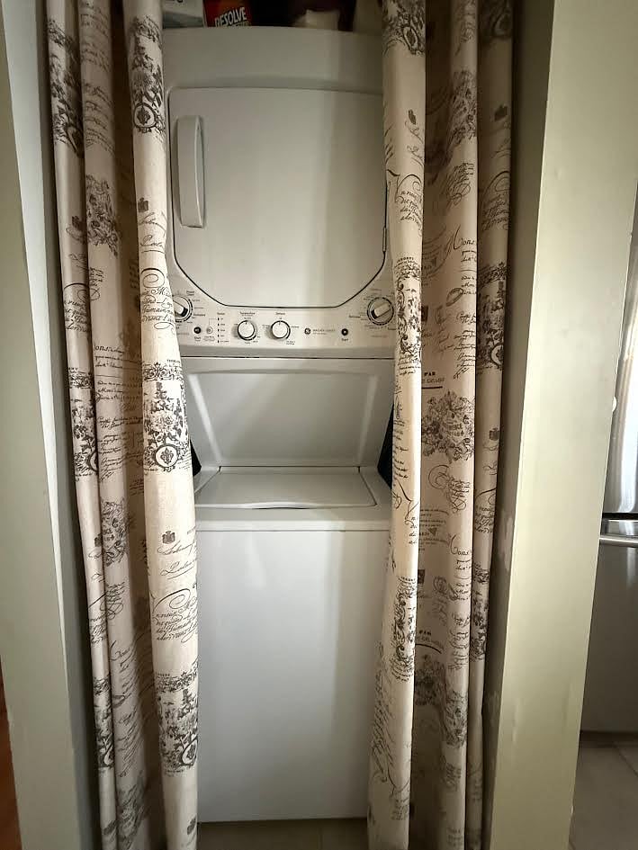 Washer & Dryer