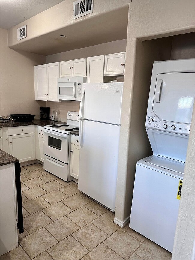 Furnished Finder property 807007_1 photo 4