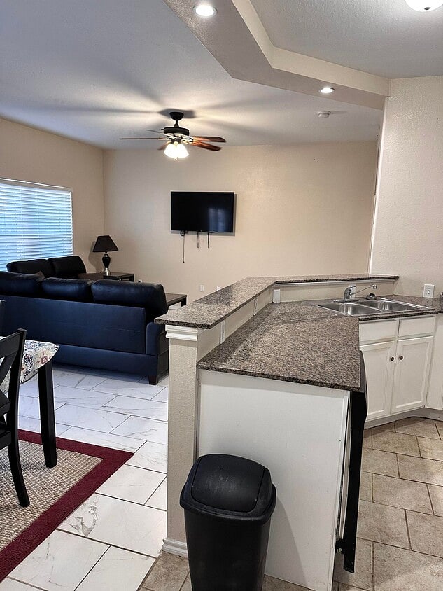Furnished Finder property 807007_1 photo 5