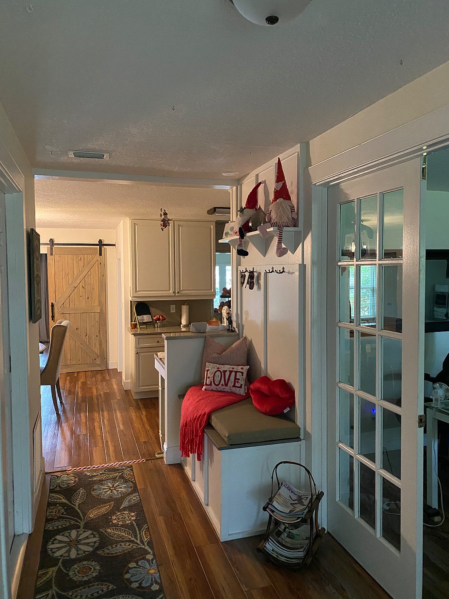 Entry way