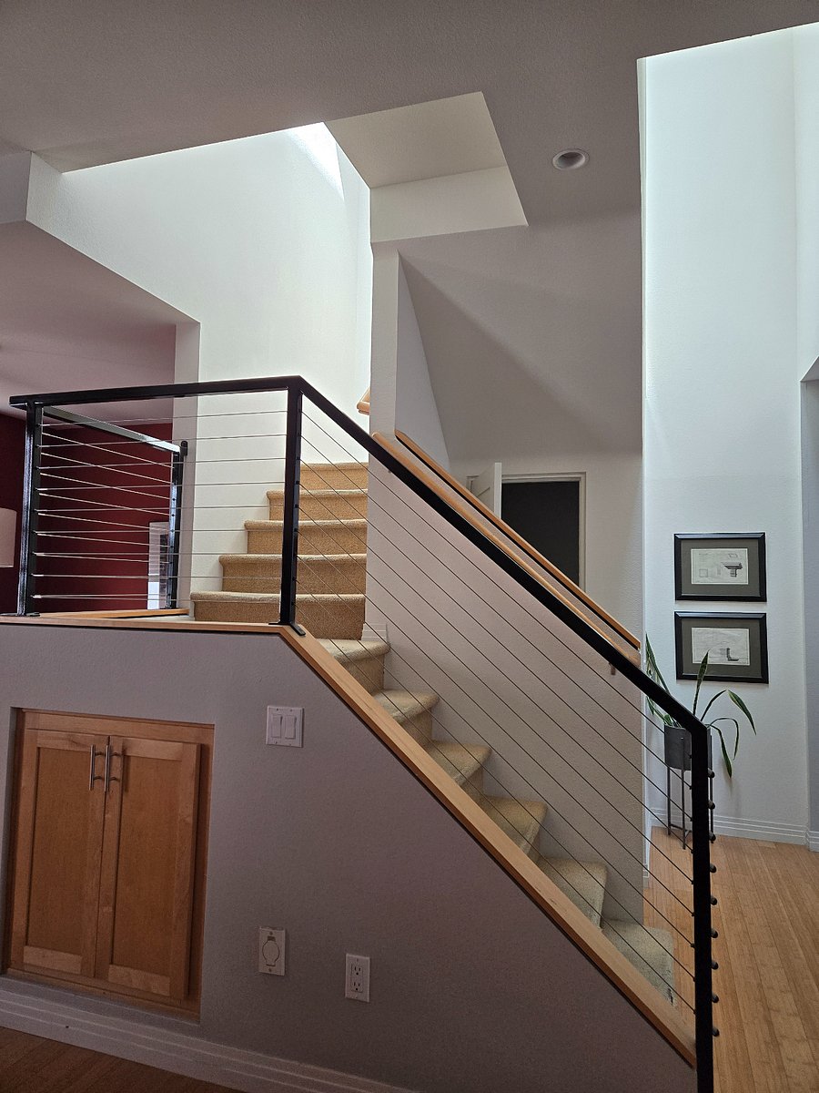 2nd to 3rd floor stairs