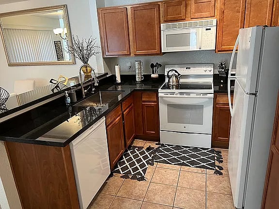 Furnished Finder property 807558_1 photo 6