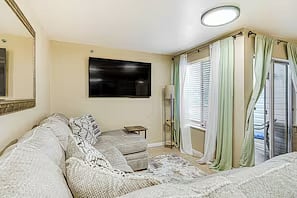 Furnished Finder property 807601_1 photo 4