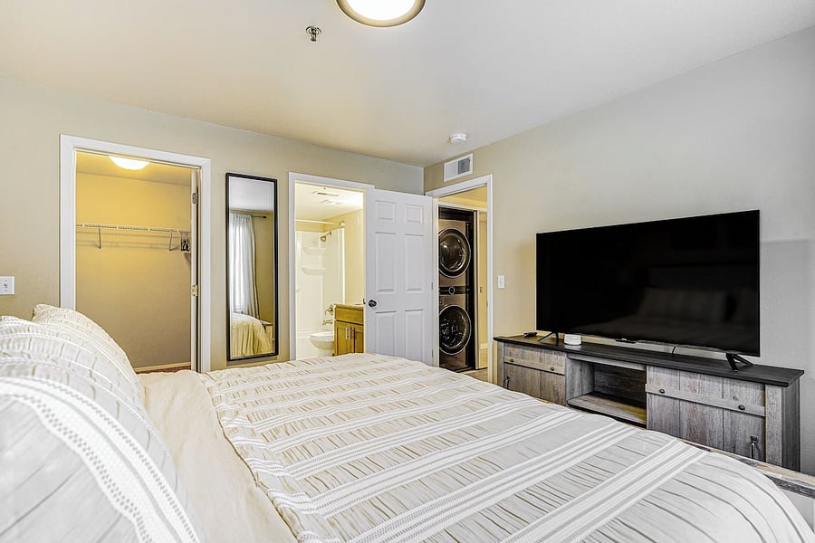 Furnished Finder property 807601_1 photo 12