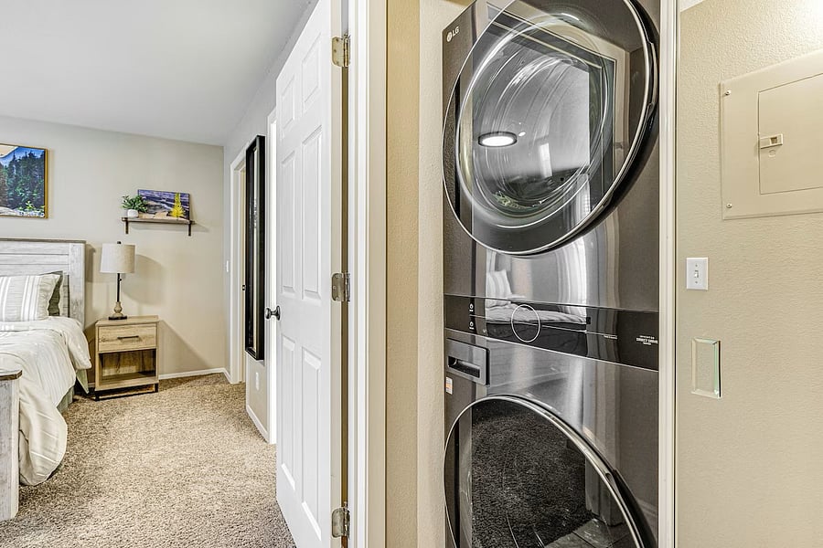 Furnished Finder property 807601_1 photo 16