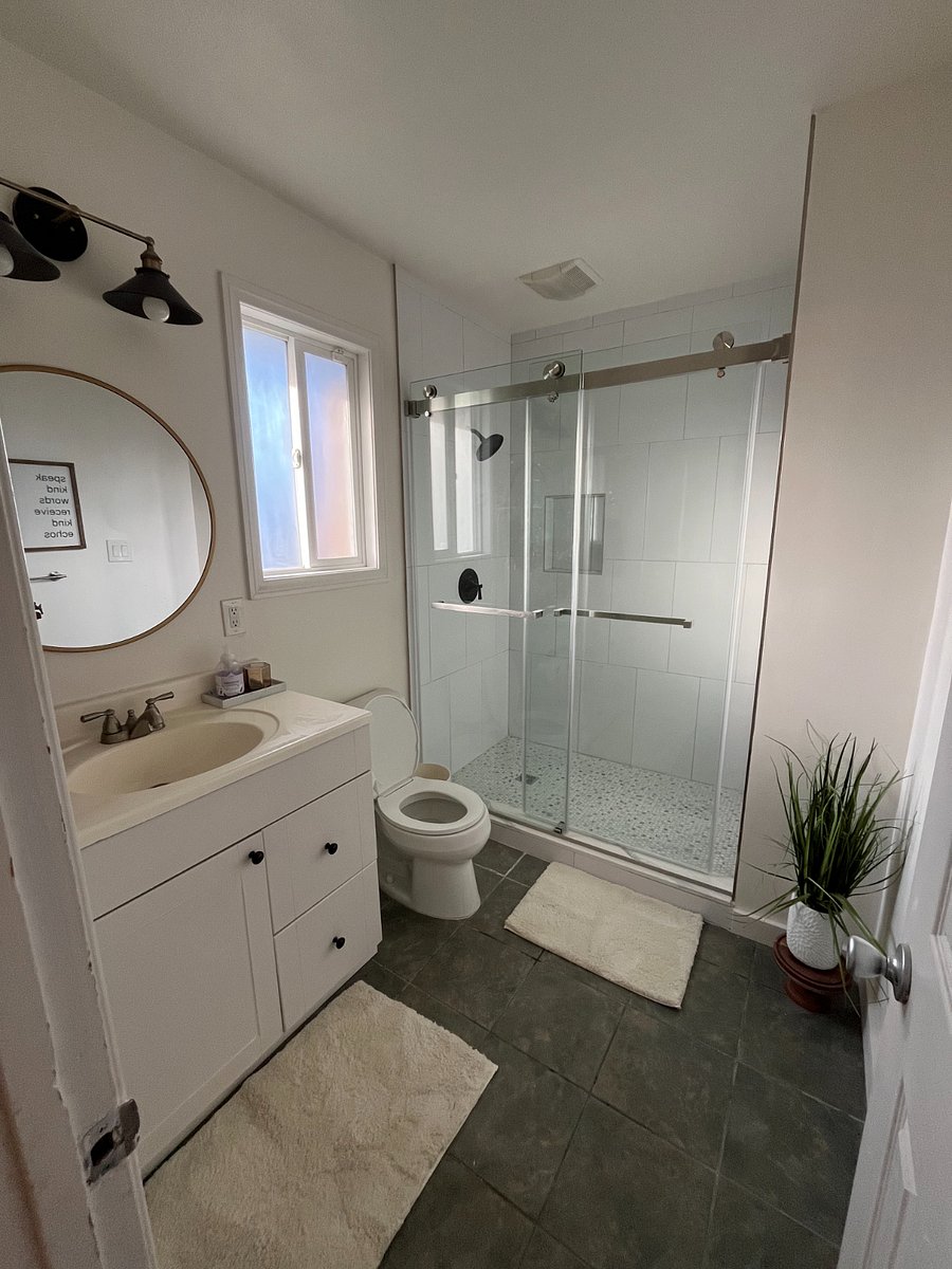 en suite bathroom with stand up shower