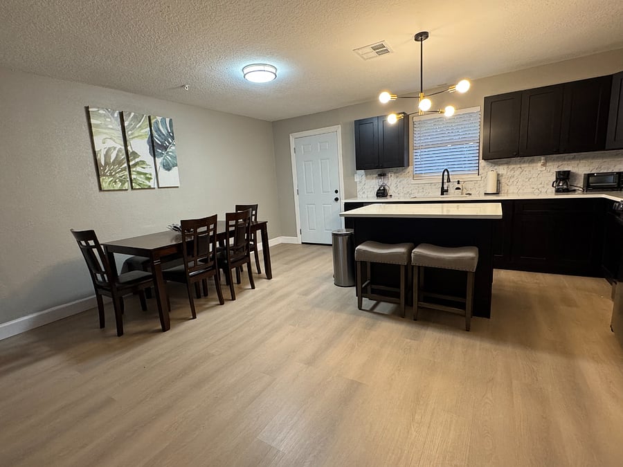 Furnished Finder property 807837_1 photo 3