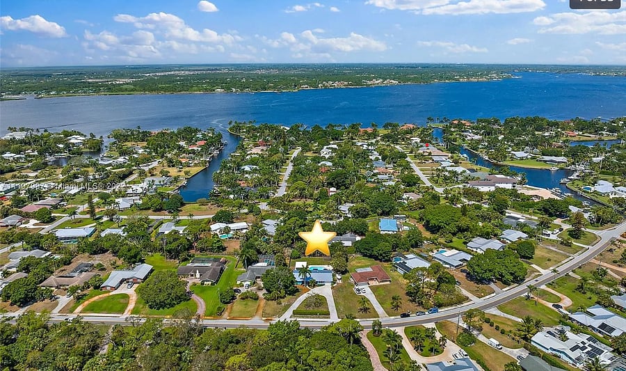Furnished Finder property 807958_1 photo 13