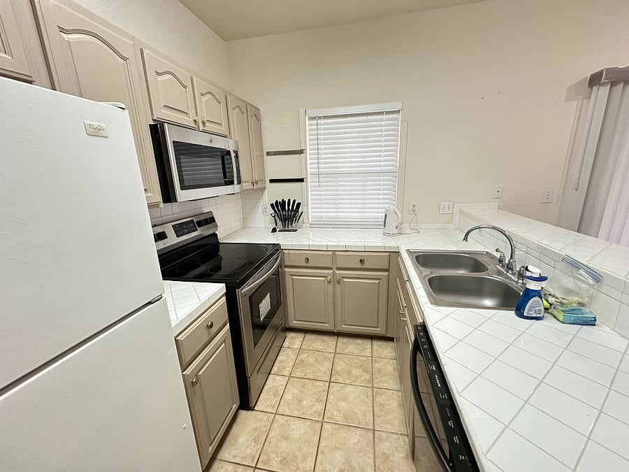 Furnished Finder property 807971_1 photo 13