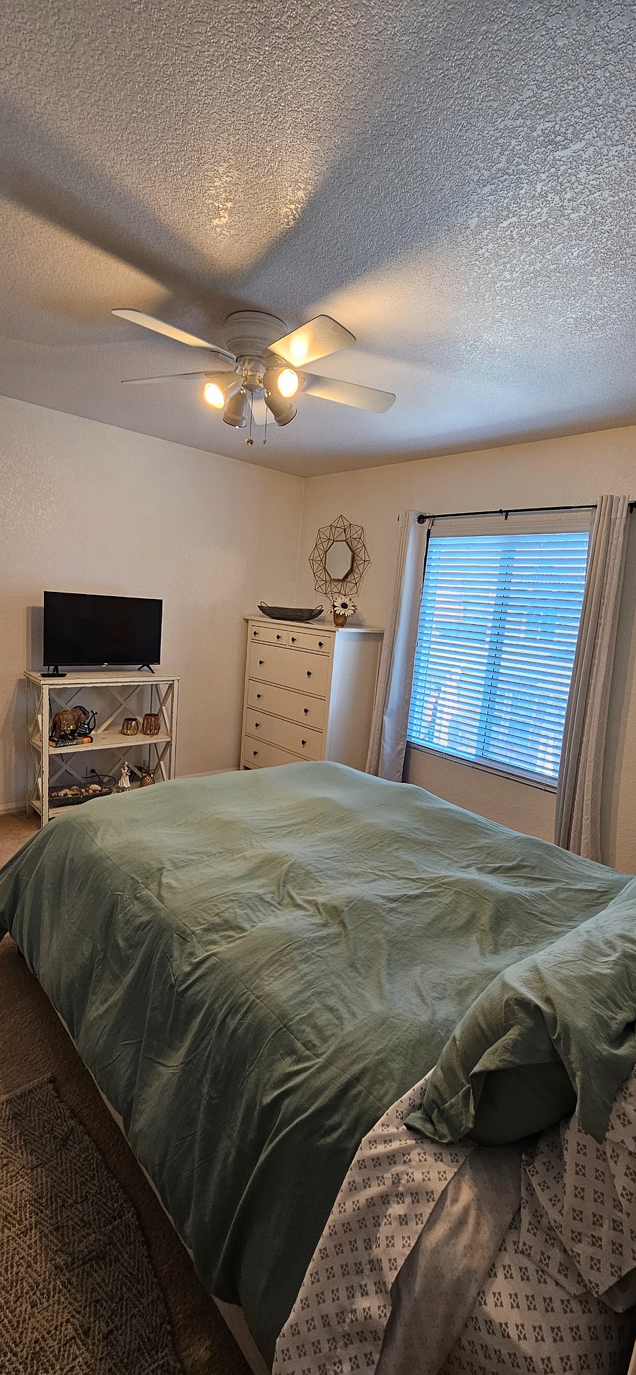 Furnished Finder property 808125_1 photo 8