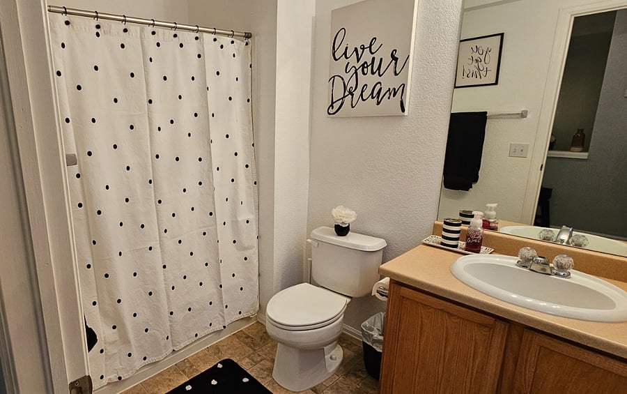Furnished Finder property 808125_1 photo 9