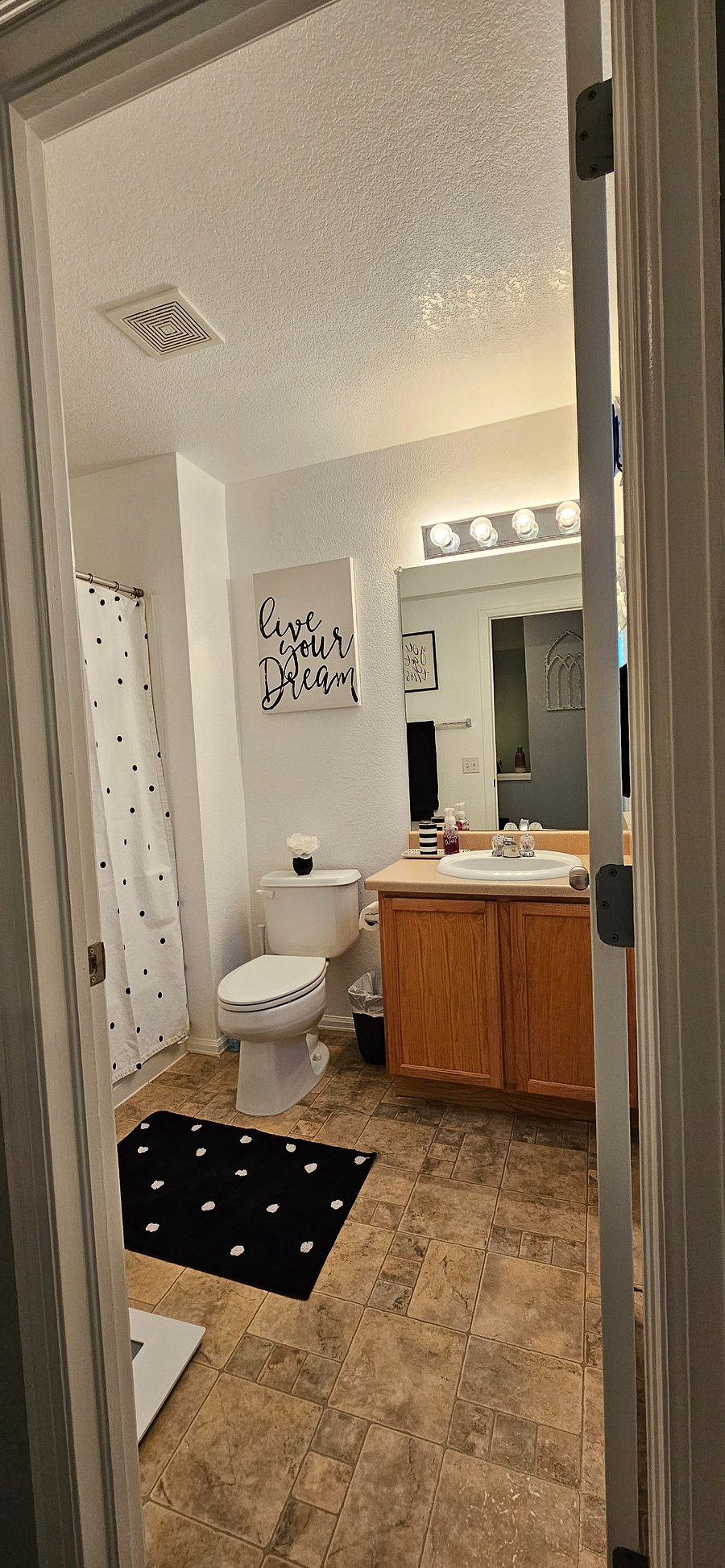 Furnished Finder property 808125_1 photo 10