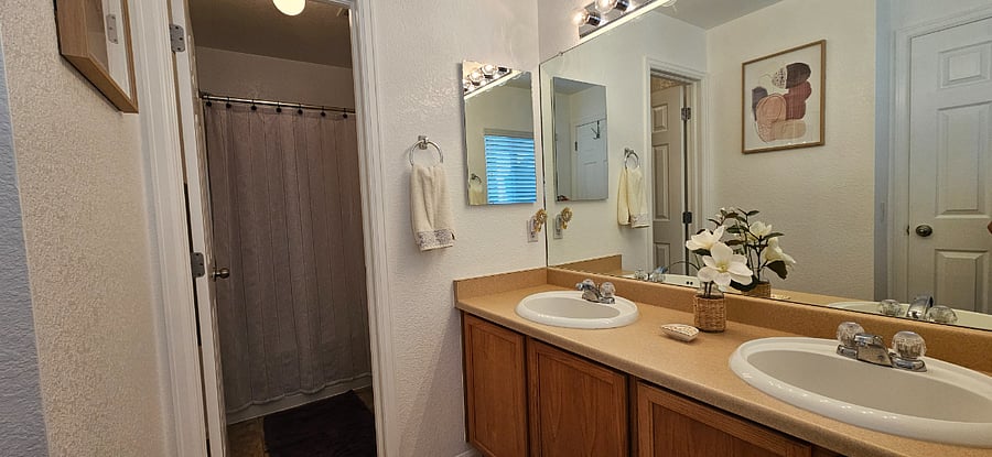 Furnished Finder property 808125_1 photo 13
