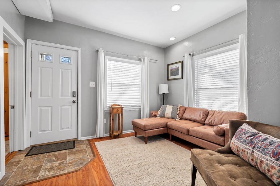 Furnished Finder property 808131_1 photo 3