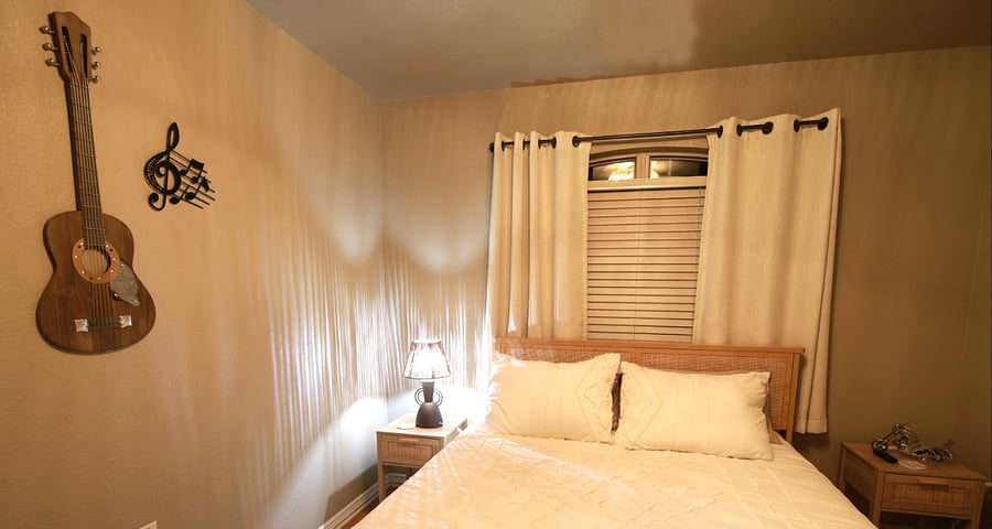 Furnished Finder property 808173_1 photo 16