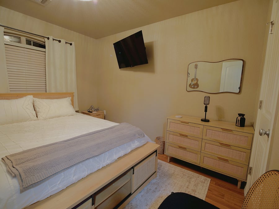 Furnished Finder property 808173_1 photo 17