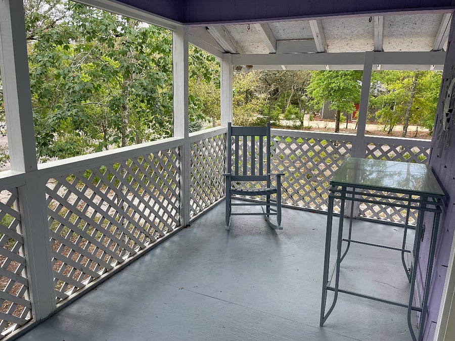 Side porch