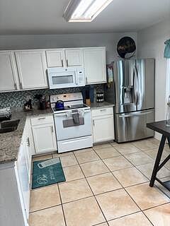 Furnished Finder property 808242_1 photo 9