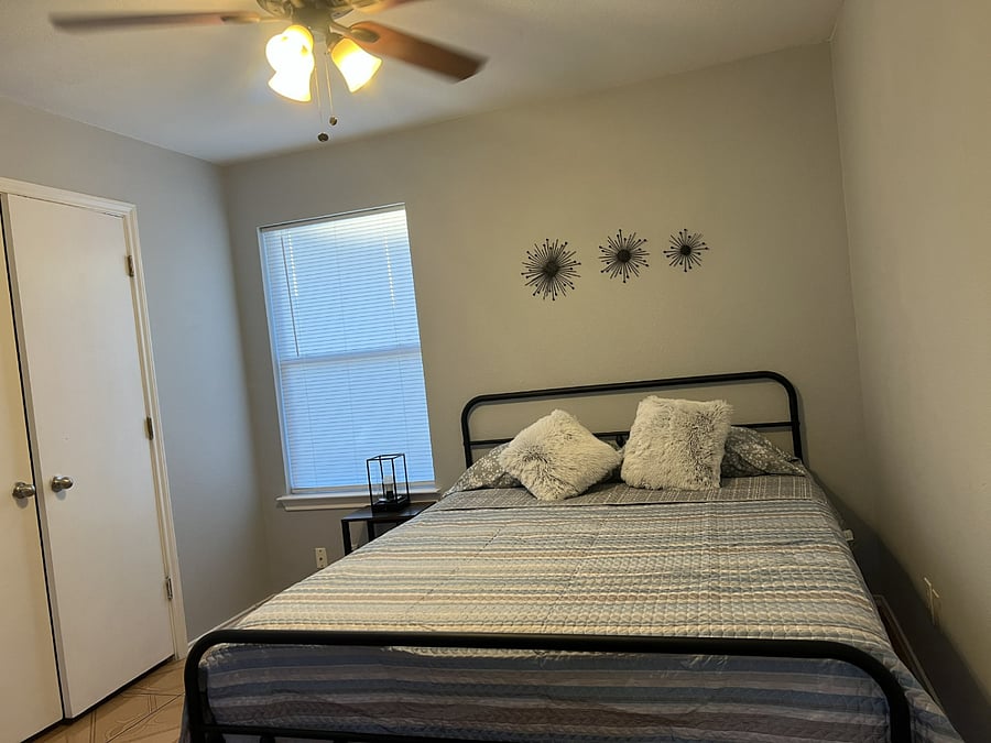 Furnished Finder property 808401_1 photo 6