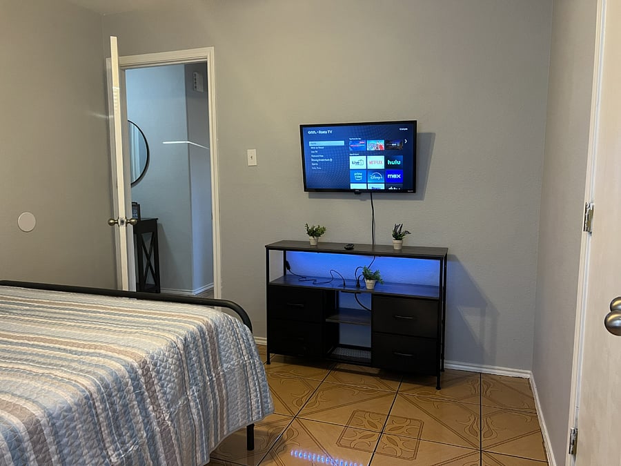 Furnished Finder property 808401_1 photo 7