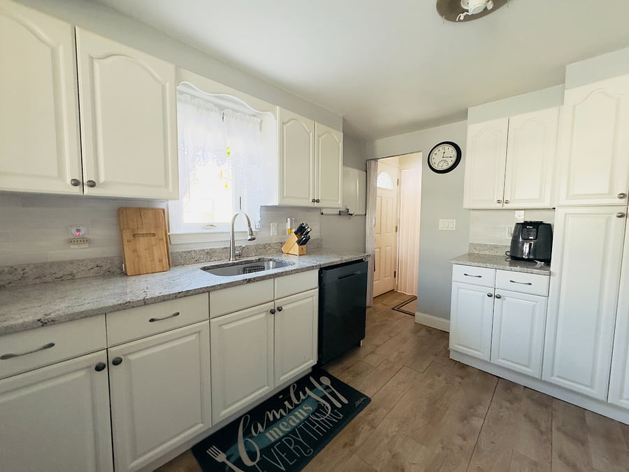 Furnished Finder property 808480_1 photo 3