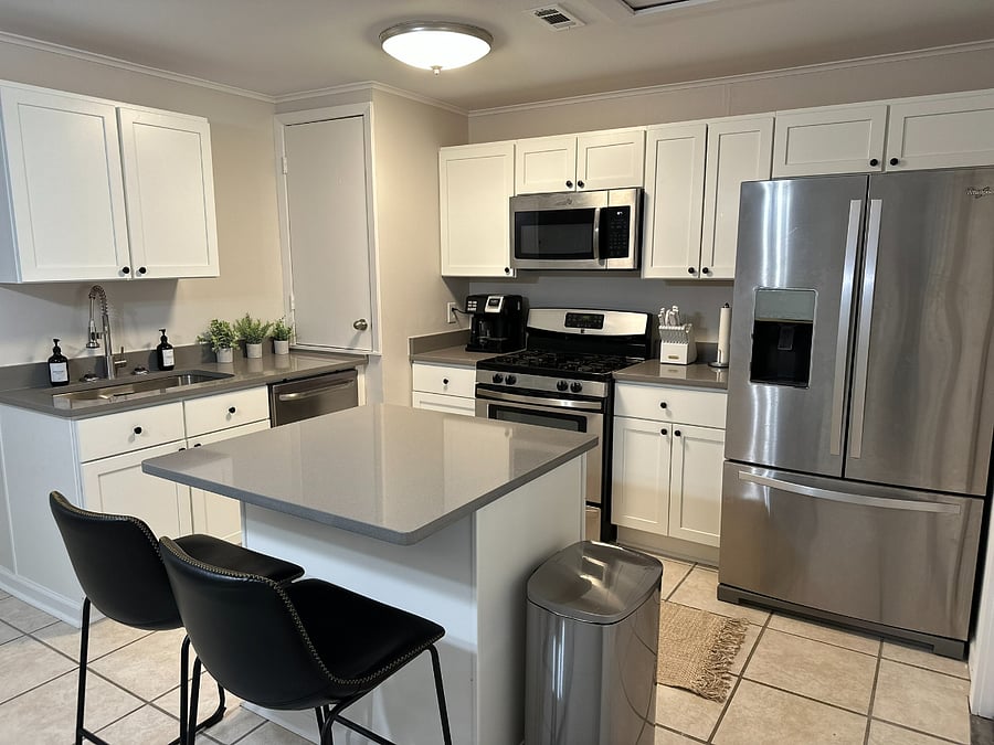 Furnished Finder property 808567_1 photo 2