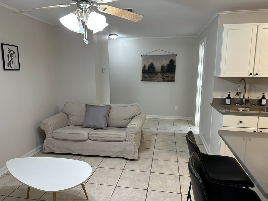 Furnished Finder property 808567_1 photo 3