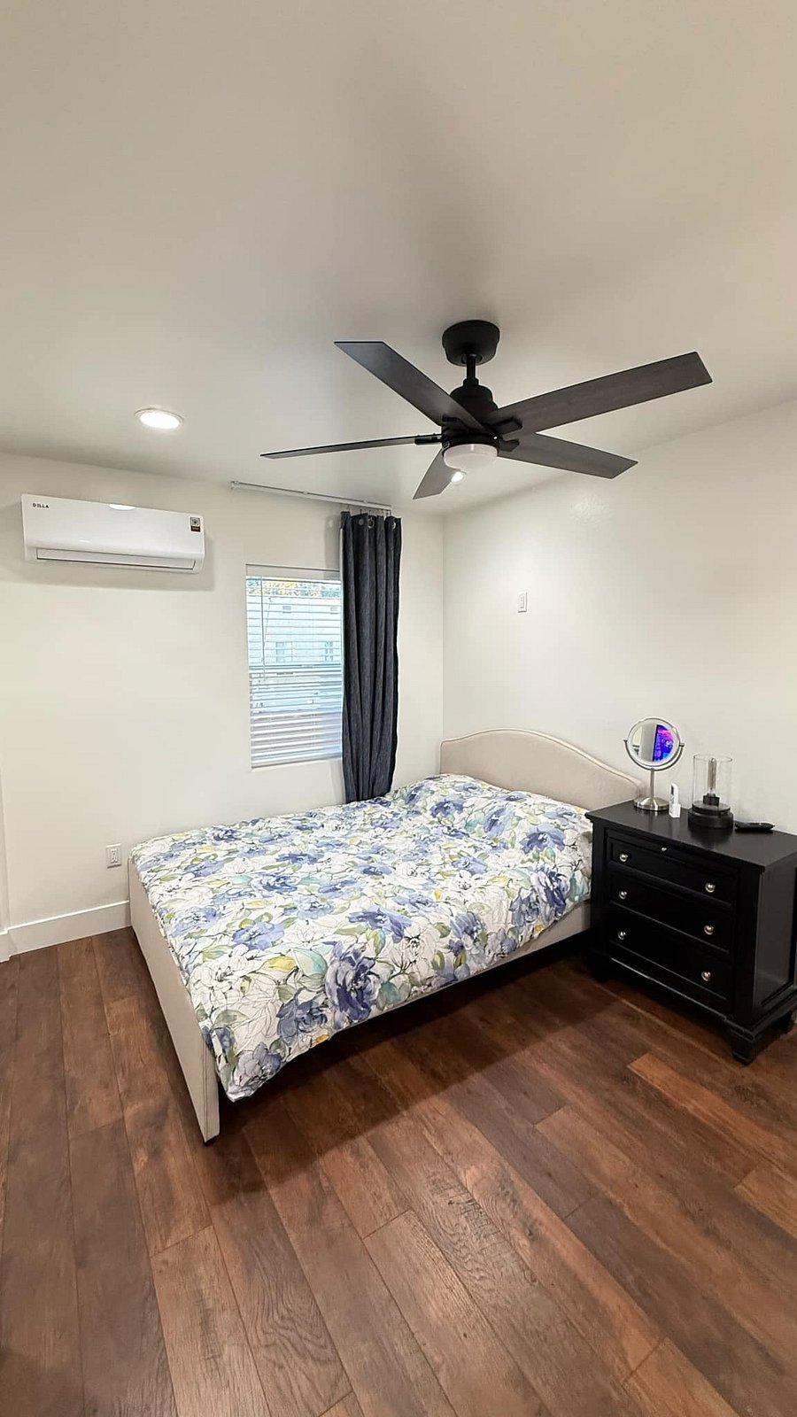 Queen bed