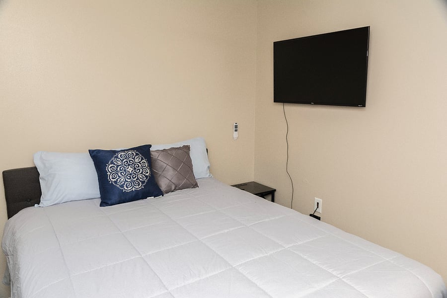Furnished Finder property 808618_1 photo 15