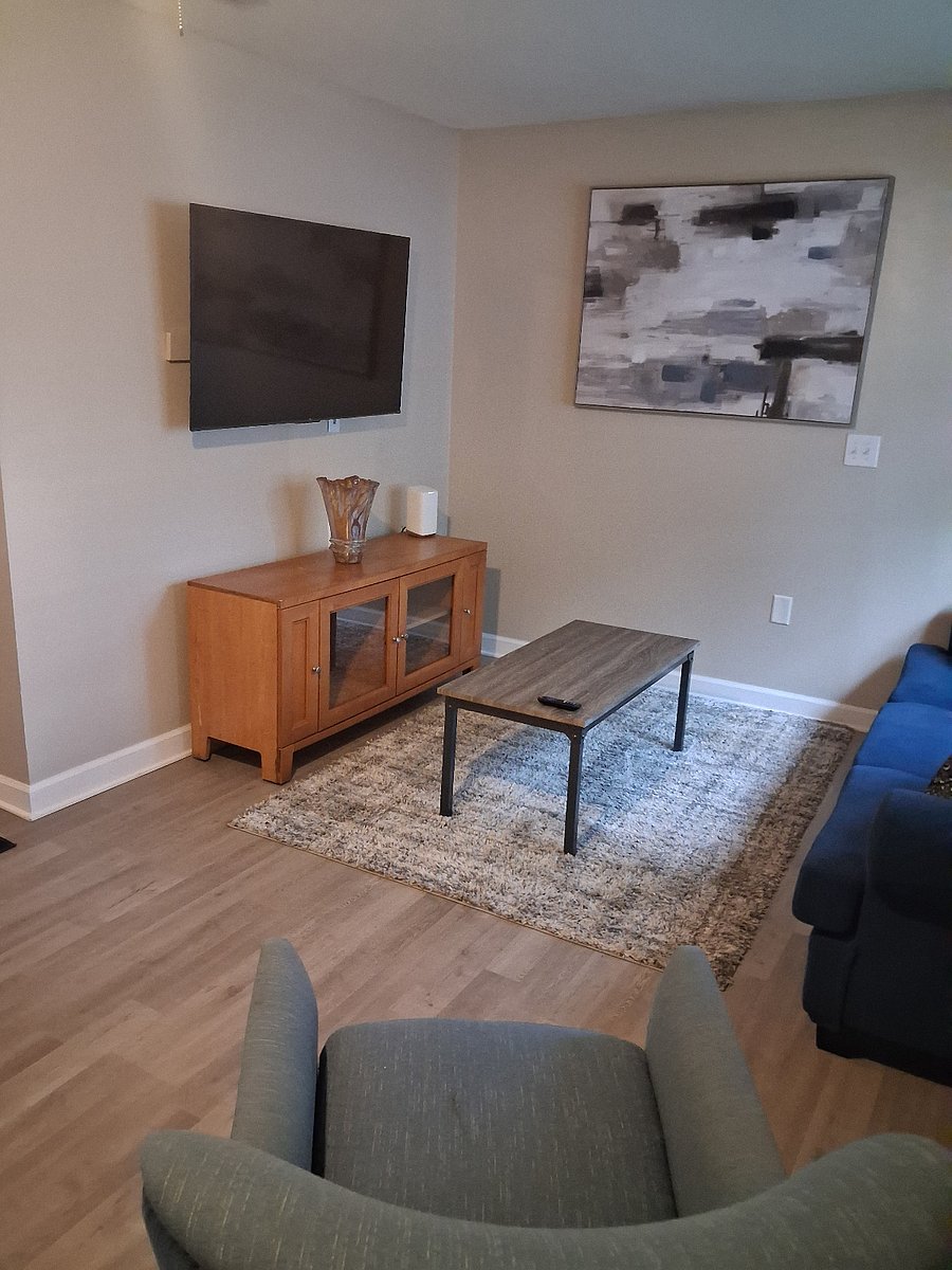 Furnished Finder property 808618_1 photo 3