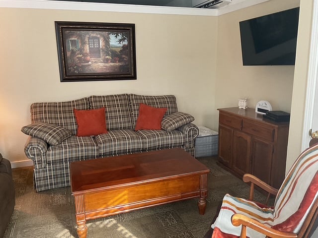 Furnished Finder property 808716_1 photo 3