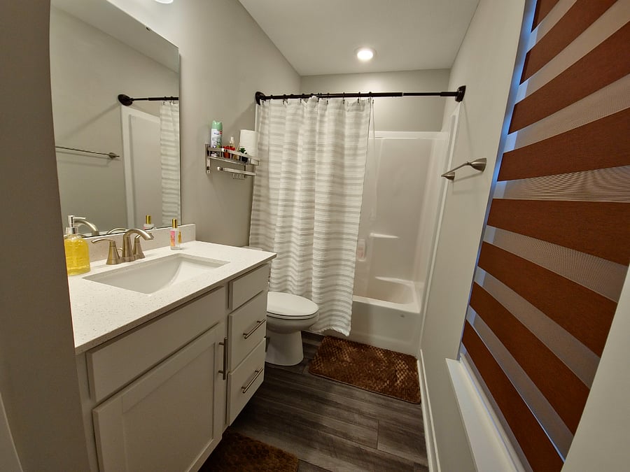 Bedroom 2 bathroom