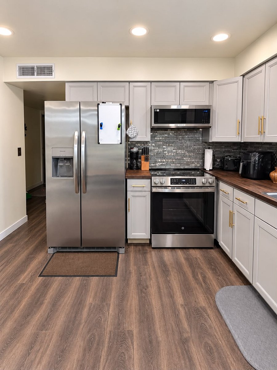 Kitchen. Remodeled with new appliances.
