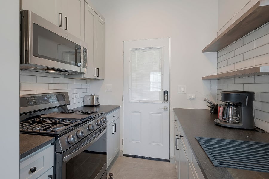 Furnished Finder property 808940_1 photo 3