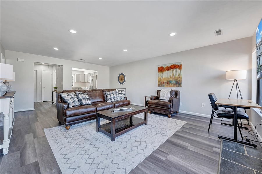 Furnished Finder property 808975_1 photo 3