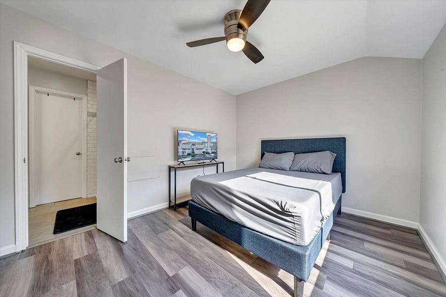 Furnished Finder property 808975_1 photo 13