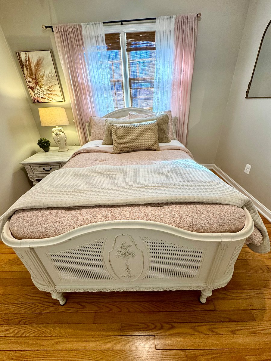 Full size bed in 4th bedroom.